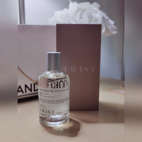 New Twist Second Skin 131 Perfume Fragrance - Picture 1 of 2